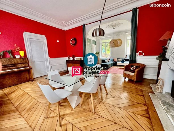 Maison 9 pièces 246 m²