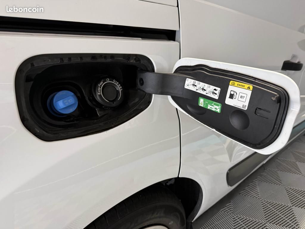 FORD TRANSIT CONNECT/TOURNEO CONNECT Transit Connect 1.5 EcoBlue - 75 CH Trend Business - GARANTIE 12 MOIS (image 30)