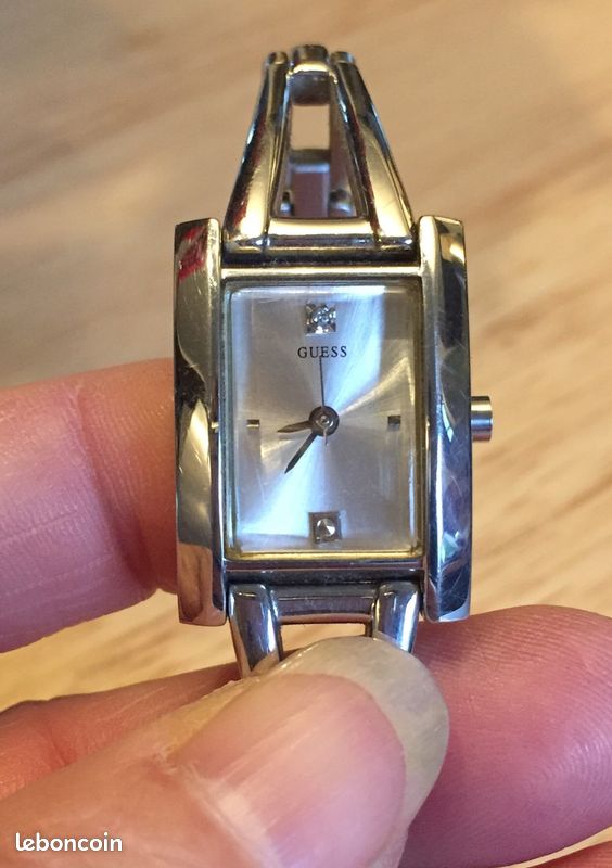 Montre femme Guess (image 3)