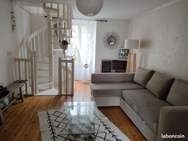 Triplex meublé