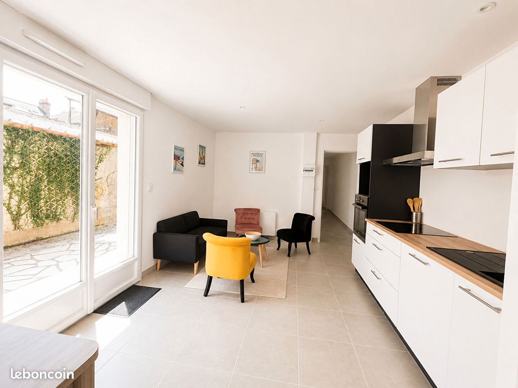 Appartement 3 pièces 72 m² · à Angers · 72 m² · 990 €