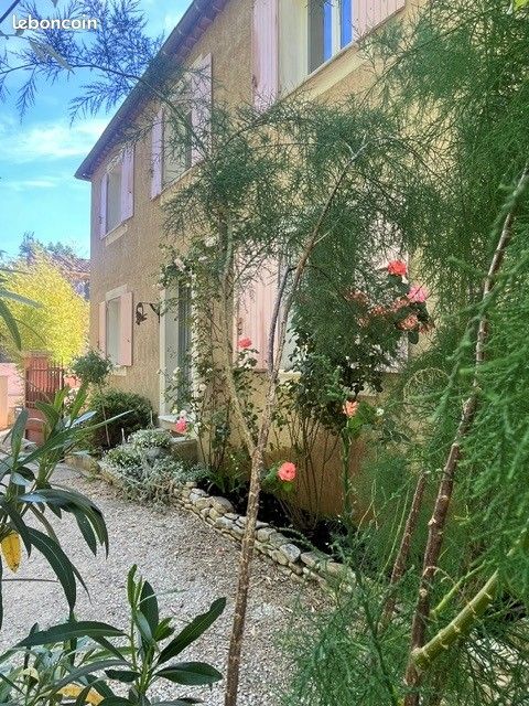 Maison 5 pièces 118 m² · à Apt · 118 m² · 1 910 €