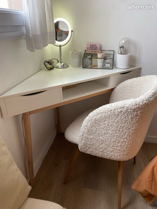 Bureau d’angle (image 1)