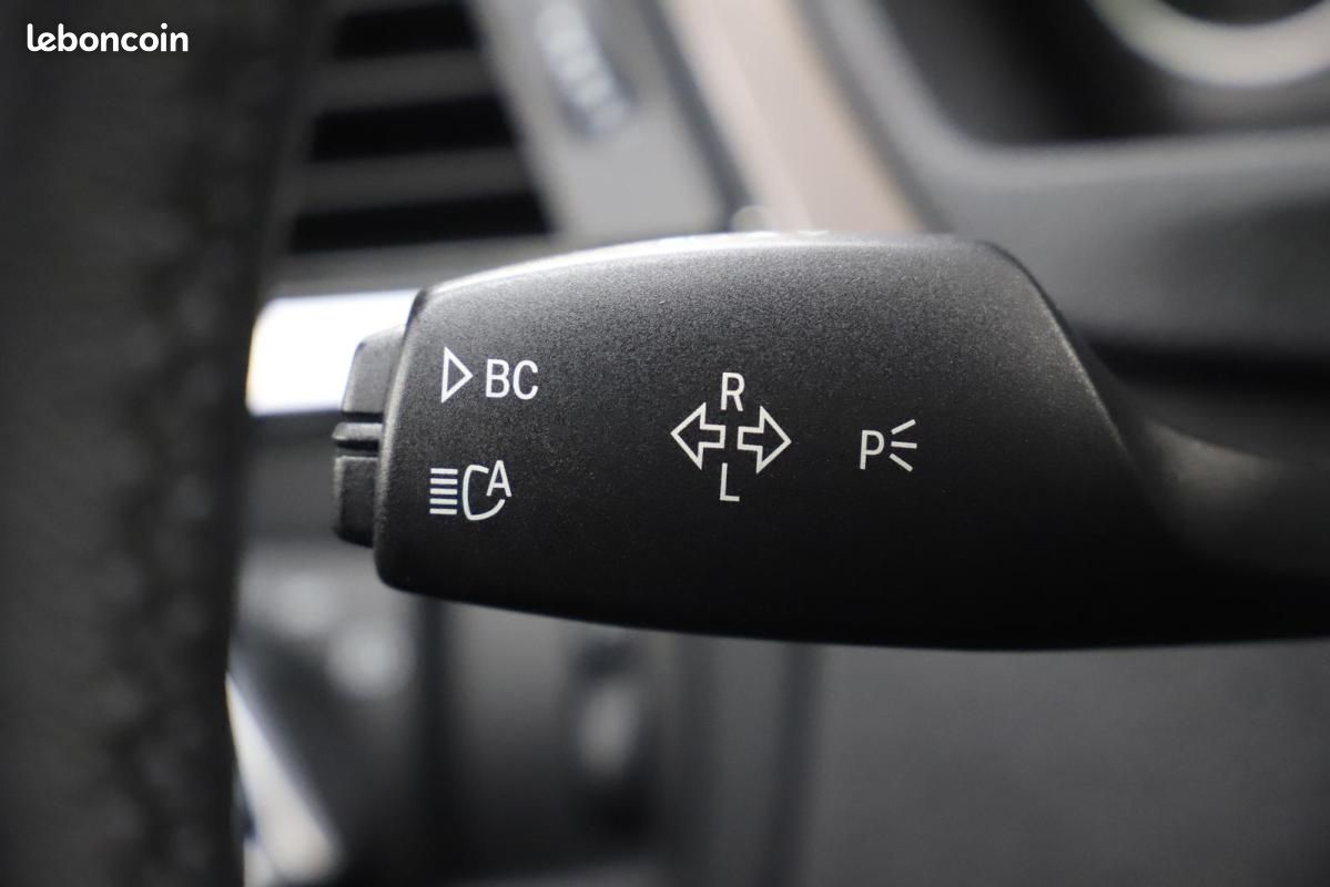 BMW 335 i 3.0 306PS xDrive Modern HUD 1.Hand 4xSHZ (image 24)