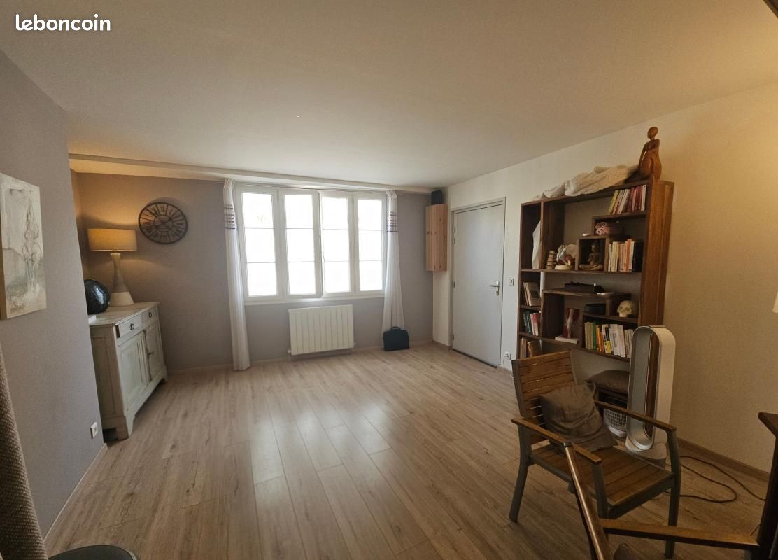 Appartement 1 pièce 30 m² · à Gémozac · 30 m² · 400 €/mois