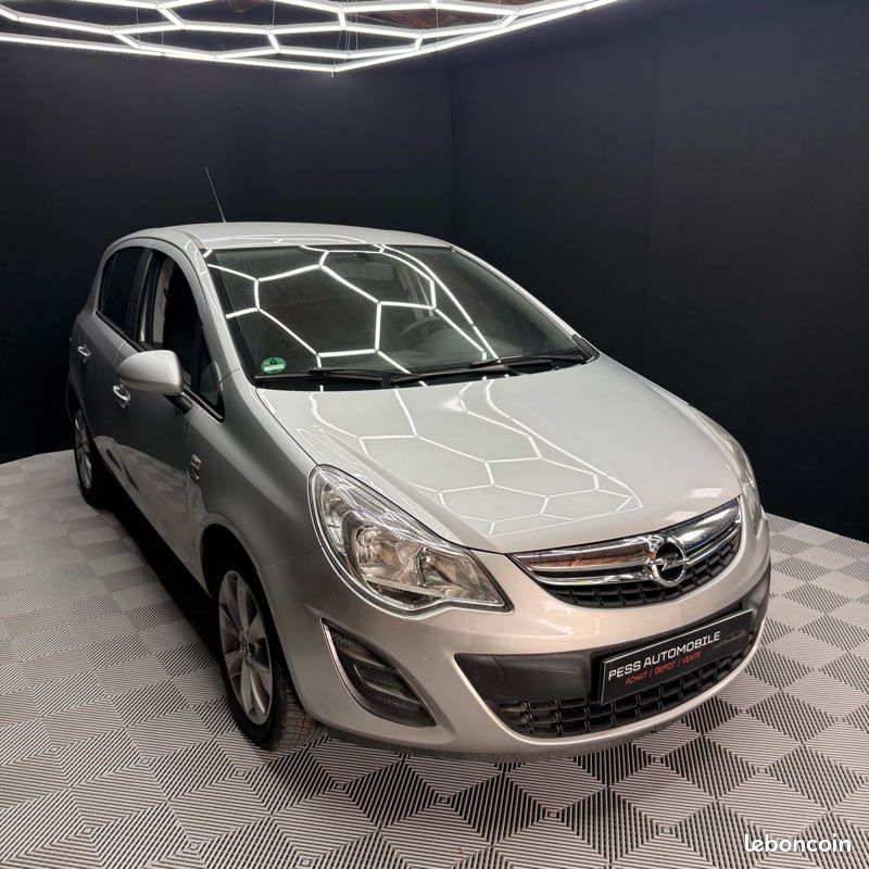 Opel corsa active - Clim - CarPlay - régulateur (image 2)