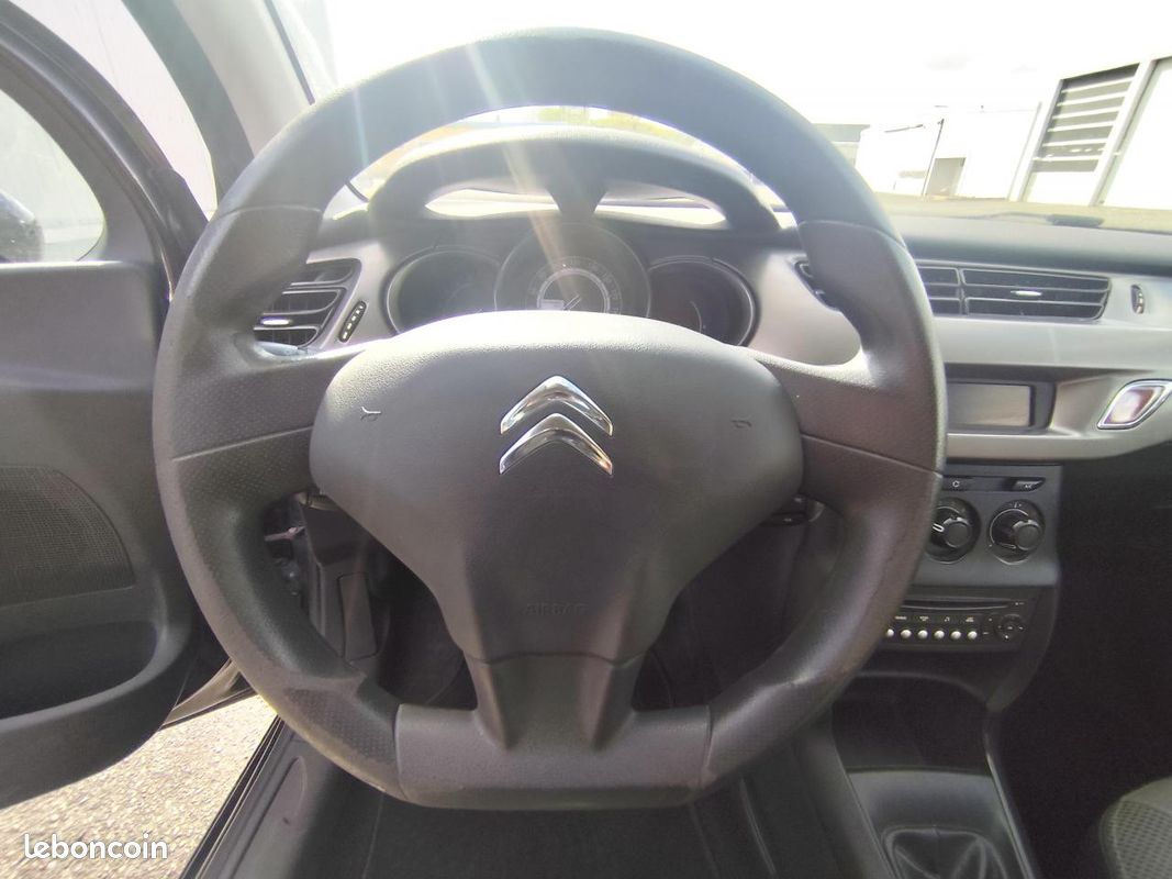 CITROEN C3 1.2 PureTech 12V - 82 2009 BERLINE Confort PHASE 2 (image 17)