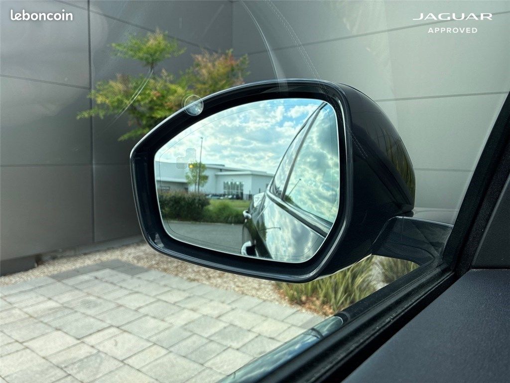 Jaguar E-PACE P300E CH PHEV AWD BVA R-Dynamic SE (image 26)