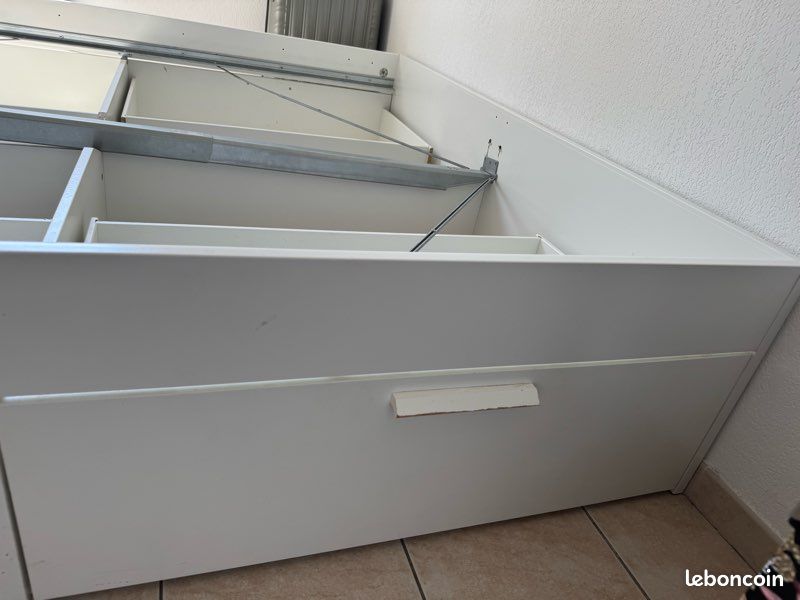Lit IKEA (cadre lit + sommier + matelas) 180x200 (image 11)