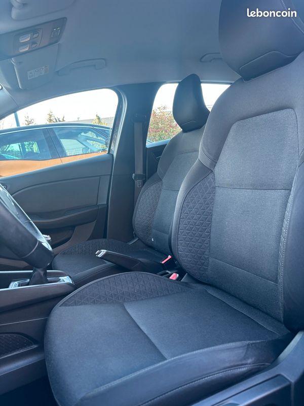RENAULT Clio 1.5 Blue dCi 85ch Zen (image 5)