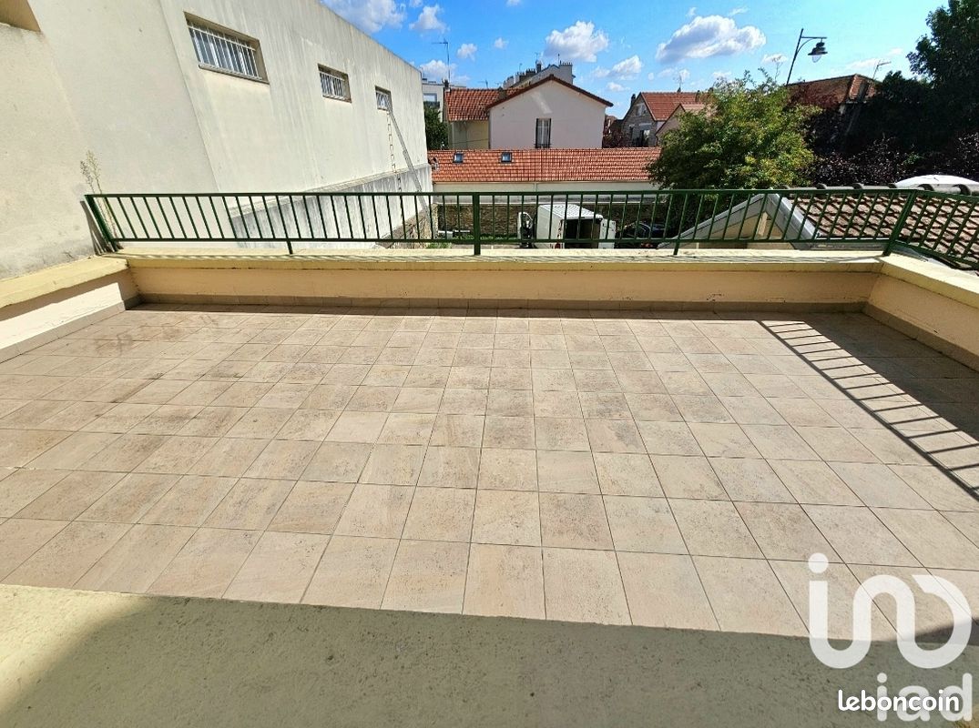 Appartement a louer  - 3 pièce(s) - 67 m2 - Surfyn