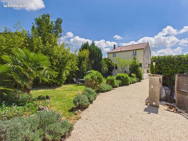 Propriété 10 pièces 204 m²