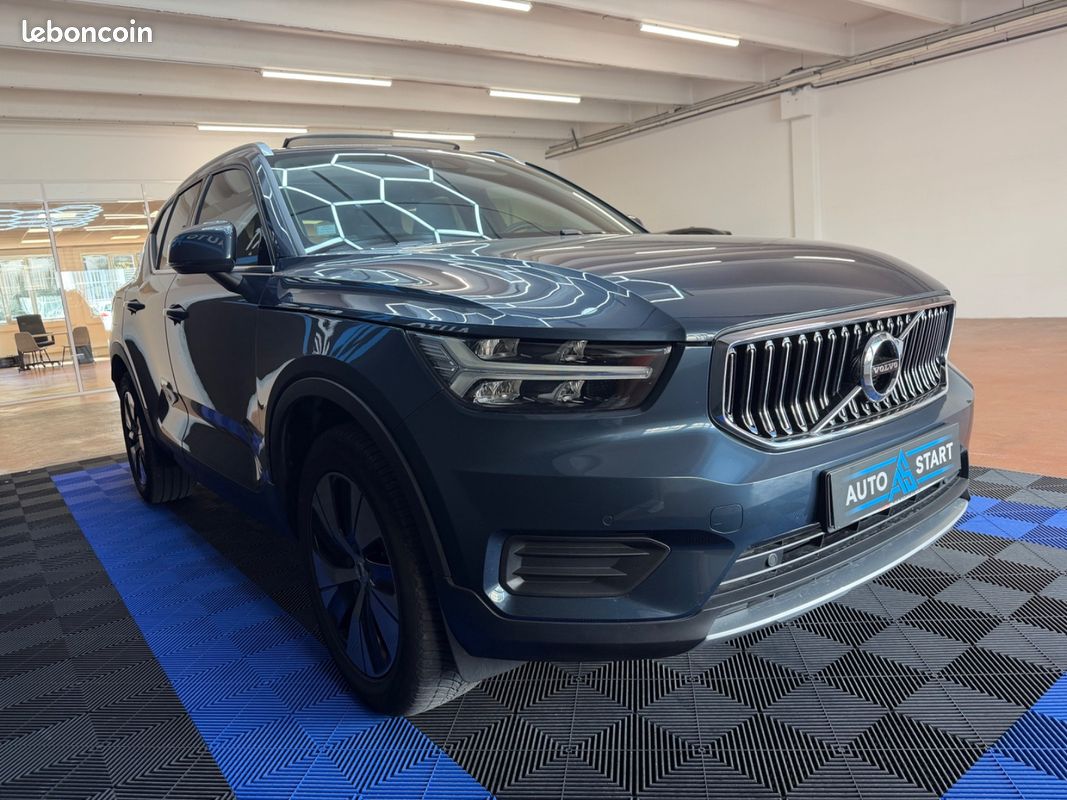 Volvo XC40 T5 261Ch Plug in Hybrid Inscription Business - 2EME MAIN / HISTORIQUE COMPLET / TOIT OUVRANT PANORAMIQUE / CARPLAY / CAMERA DE RECUL / COFFRE ELECTRIQUE (image 5)