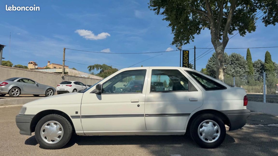 Ford Escort 1.3 CLX (image 2)