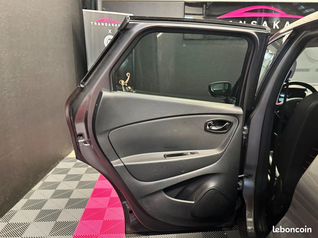 RENAULT CAPTUR TCe 120 SL Helly Hansen EDC (image 34)