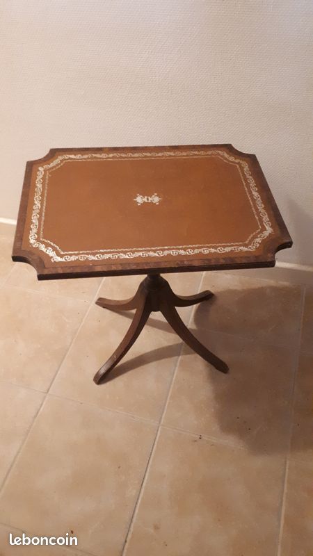Petite Table d’apoint pliante (image 2)