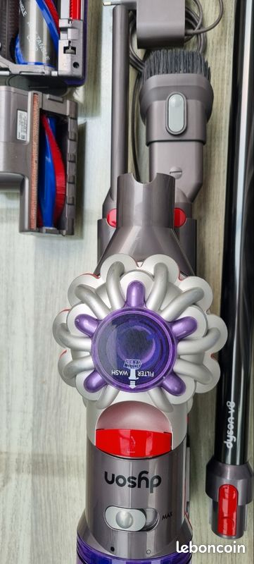 Dyson v8 (image 4)