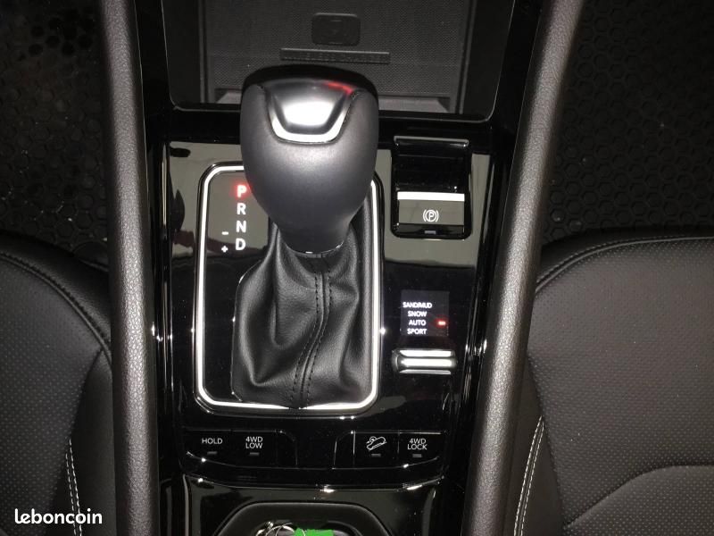 Jeep Compass 1.3 Turbo T4 240ch PHEV 4xe Summit AT6 eAWD (image 21)