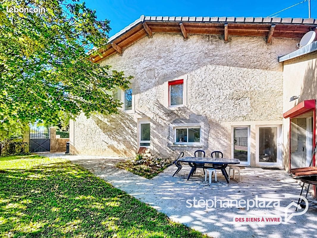 Maison 5 pièces 180 m² · à Ceignes · 180 m² · 199 000 €