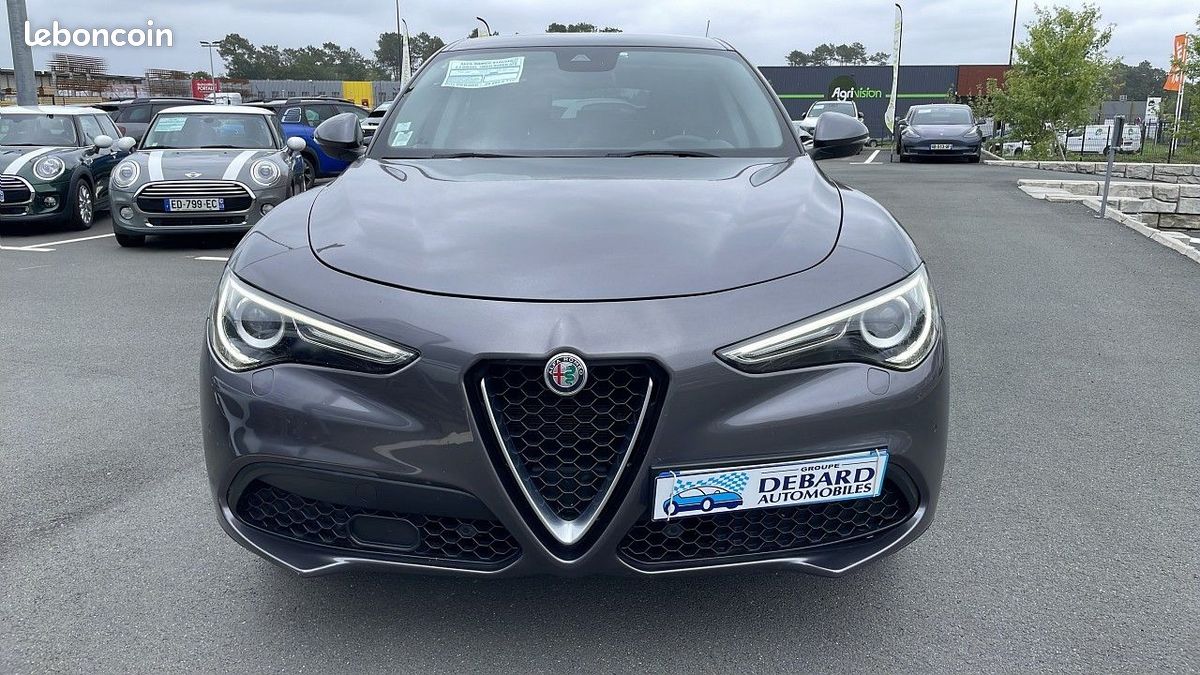 Alfa romeo STELVIO 2.2 DIESEL 180CH SUPER AT8 (image 2)