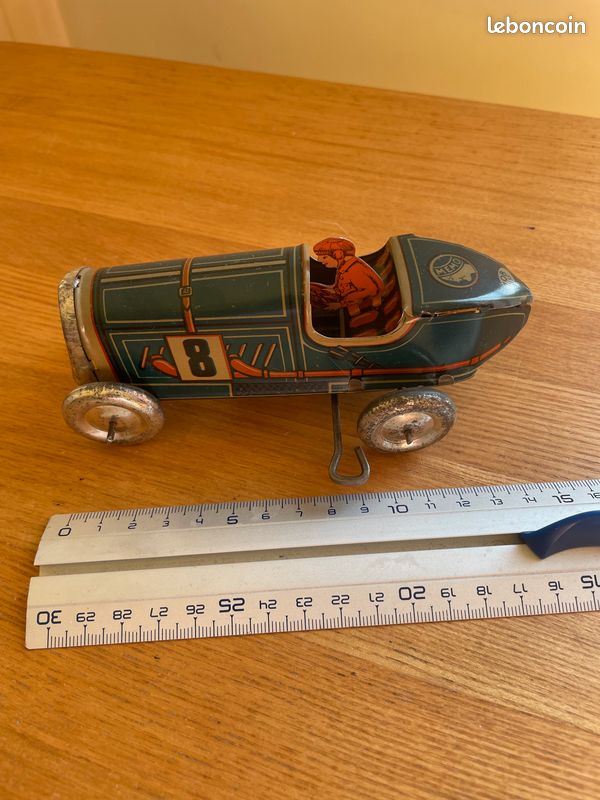 France Jouets P655 - Voiture De Course AN 2000 En Tôle, Mécanisme à Clé (occasion)
