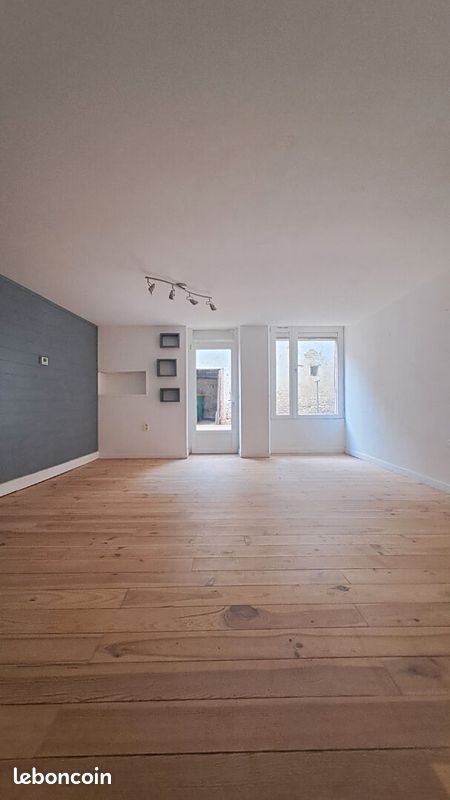 Maison 5 pièces 120 m² · à Coulonges-sur-l'Autize · 120 m² · 680 €/mois