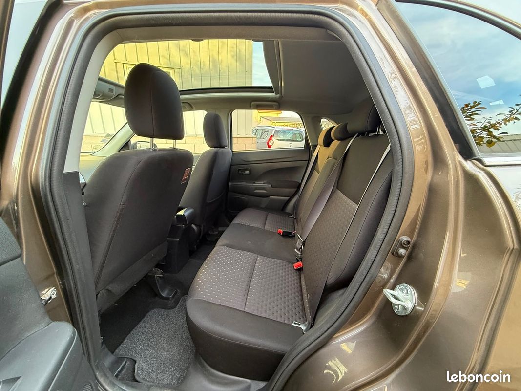 Mitsubishi ASX 1.8 D-ID 115 CV intenses 1ers mains garantis 6 mois (image 12)