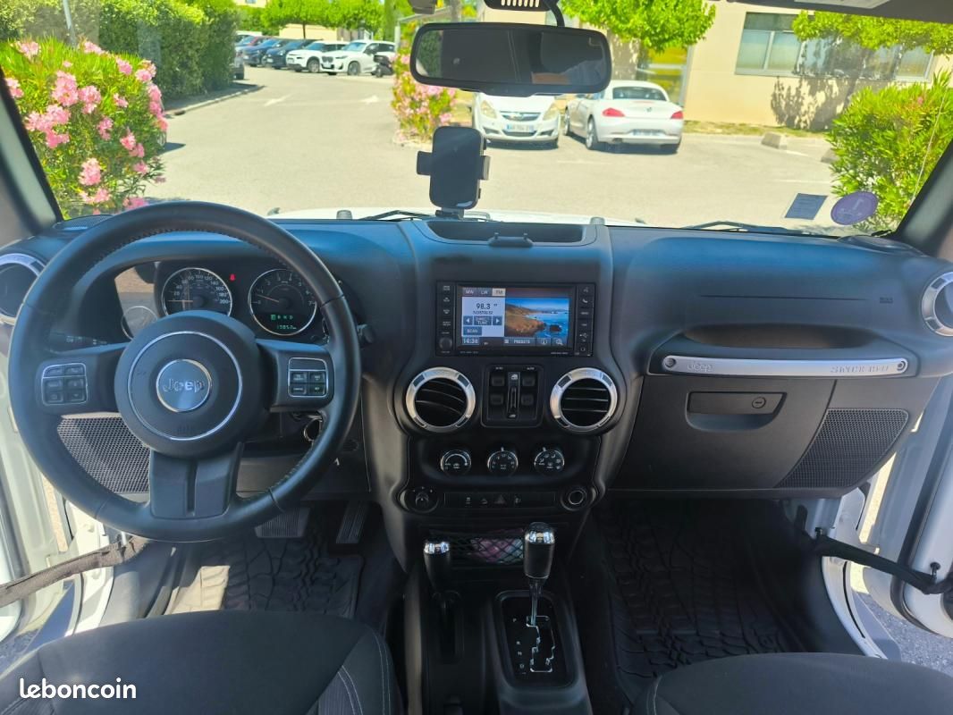 Jeep wrangler unlimited Rubicon 16000km garanti (image 9)