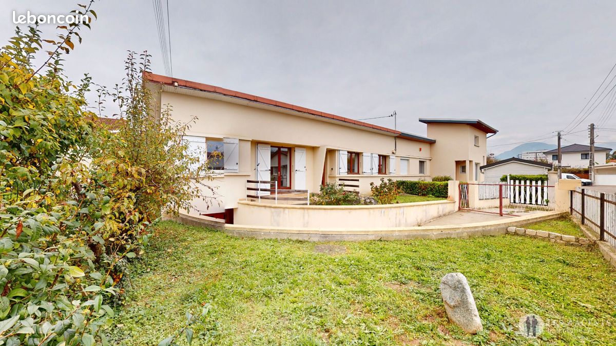 Maison 6 pièces 101 m² · à Échirolles · 101 m² · 270 000 €