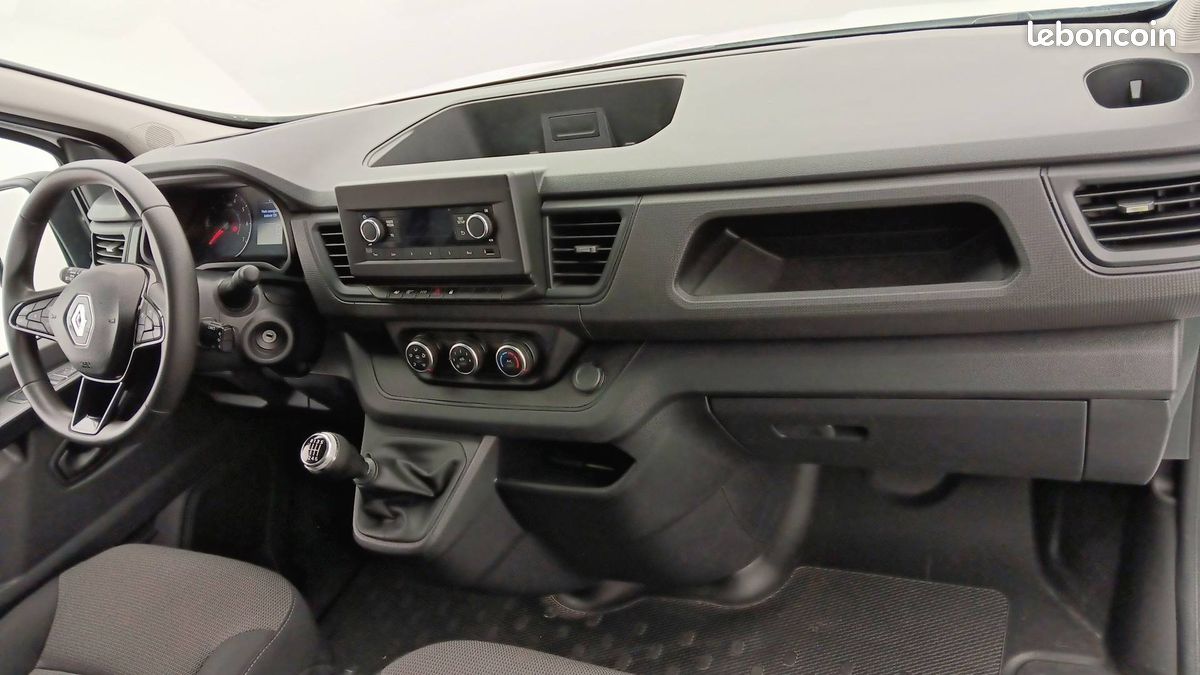 Renault trafic fgn l1h1 3000 kg blue dci 130 (image 3)