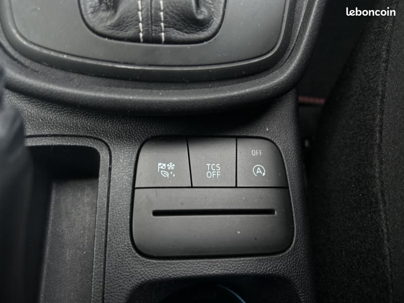 Ford Puma 1.0 EcoBoost Hybrid 125ch ST-Line S&S Powershift (image 17)