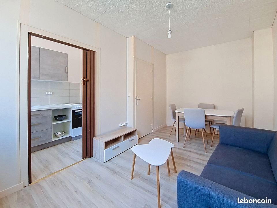 Appartement 2 pièces 35 m² · à Parthenay · 35 m² · 430 €/mois