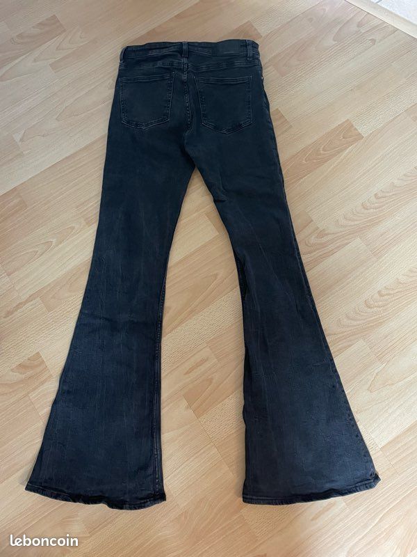 Lot De 2 Pièces : Jean Noir Flare Bershka + Sweat Noir/blanc Tally Weijl - Tailles 36/38