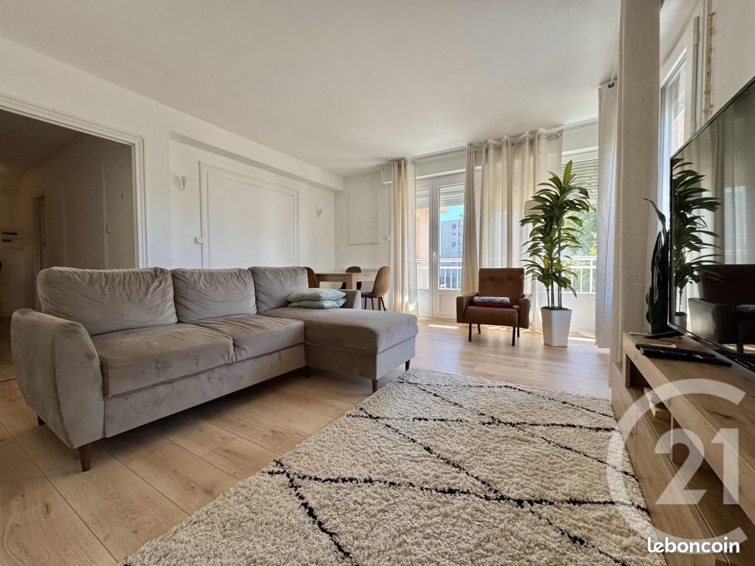 Appartement 5 pièces 116 m² · à Limoges · 116 m² · 160 900 €