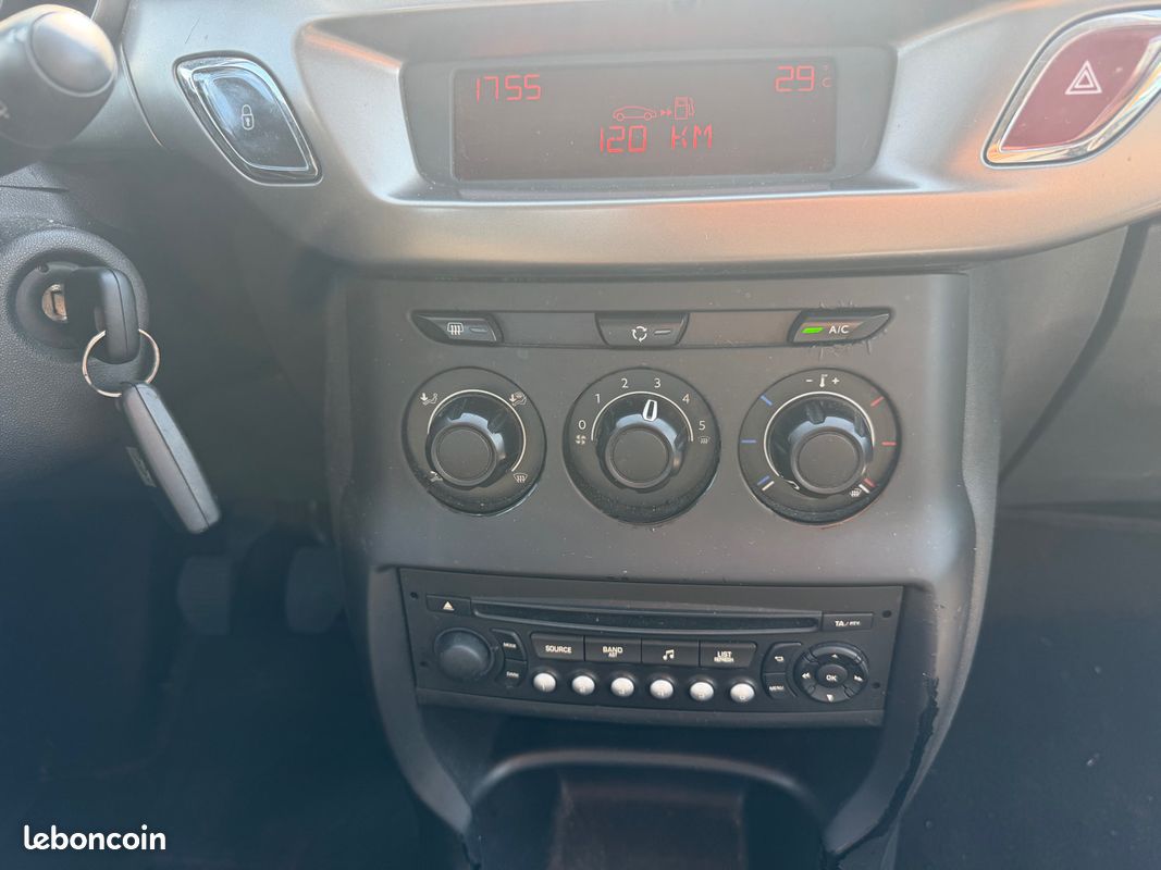 Citroen c3 1.0 vti 68ch attraction phase 2 garantie (image 7)