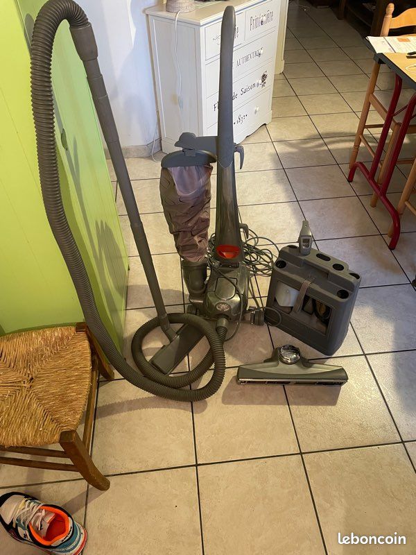 Aspirateur kirby au complet (image 1)
