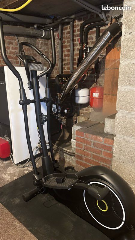 Vélo elliptique (image 1)