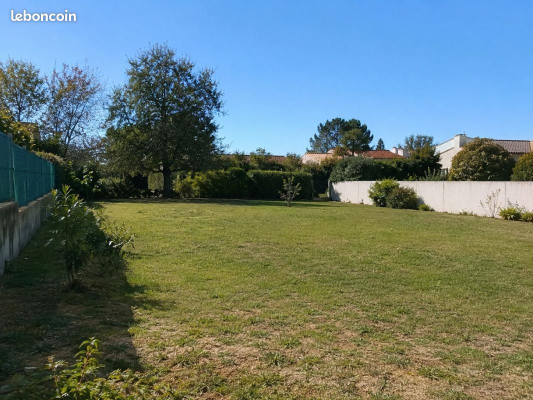 Terrain 249 m² Dompierre Sur Mer · à Dompierre-sur-Mer · 172 000 €