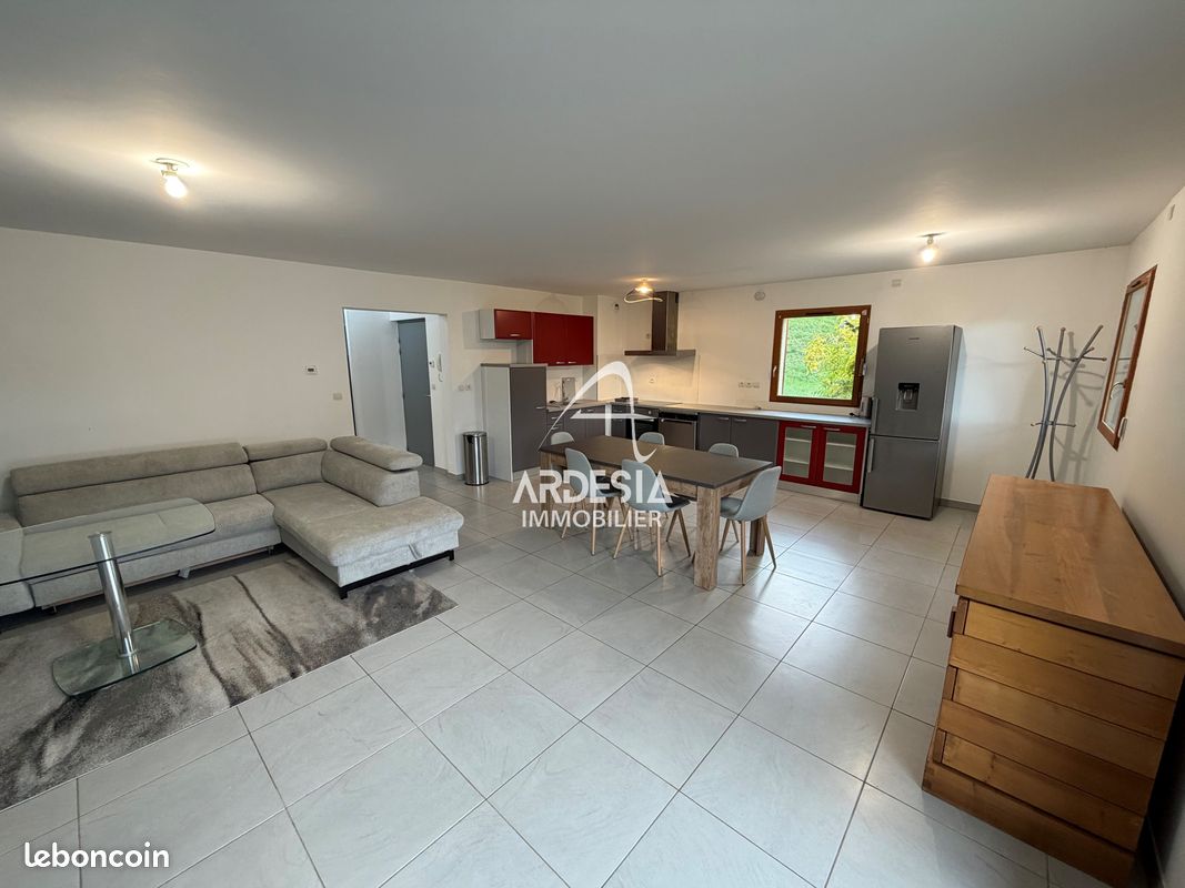 Appartement 3 pièces 93 m² · à Saint-Jean-de-Maurienne · 93 m² · 279 000 €