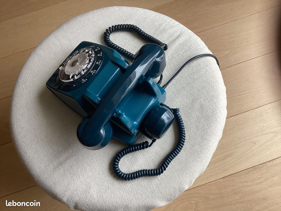 Téléphone bleu Socotel S63 à cadran PTT Vintage #A6