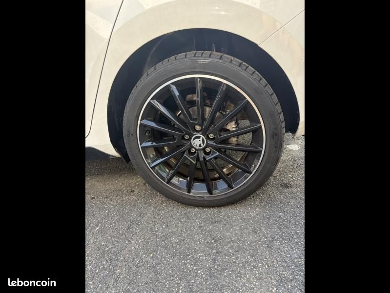 Skoda Fabia 1.0 TSI 110ch Monte Carlo Euro6dT (image 8)