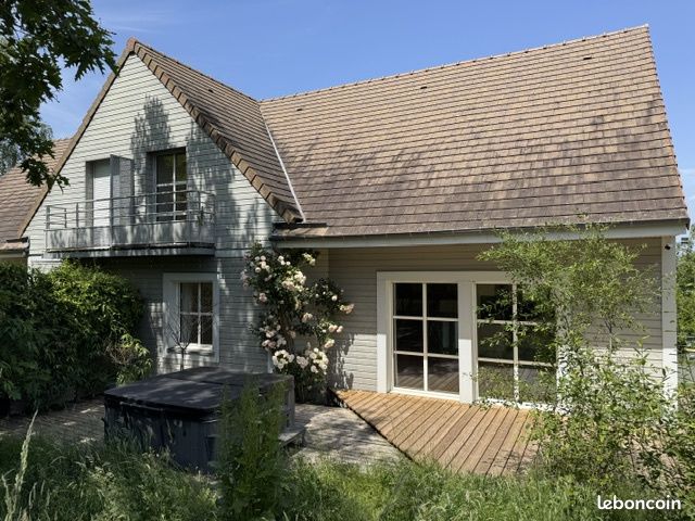 Maison 6 pièces 146 m² · à Chambourcy · 146 m² · 2 780 €/mois
