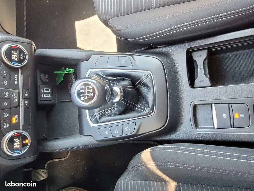 Ford Focus IV 1.5 ECOBLUE 120 S&S Titanium X Business (image 15)