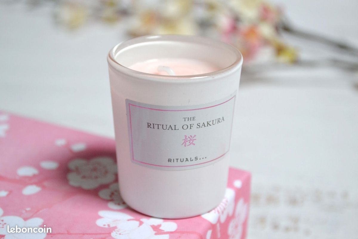 RITUALS The Ritual of Sakura Scented Bougie Lait de Riz & Fleur de