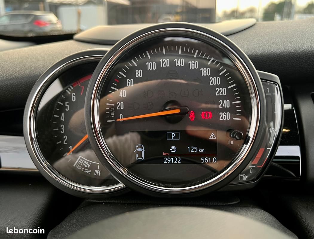 Mini 3 portes HATCH F56 LCI Cooper 136CH BVA7 Edition Greenwich - Faible KM* Suivi Mini* CarPlay (image 22)