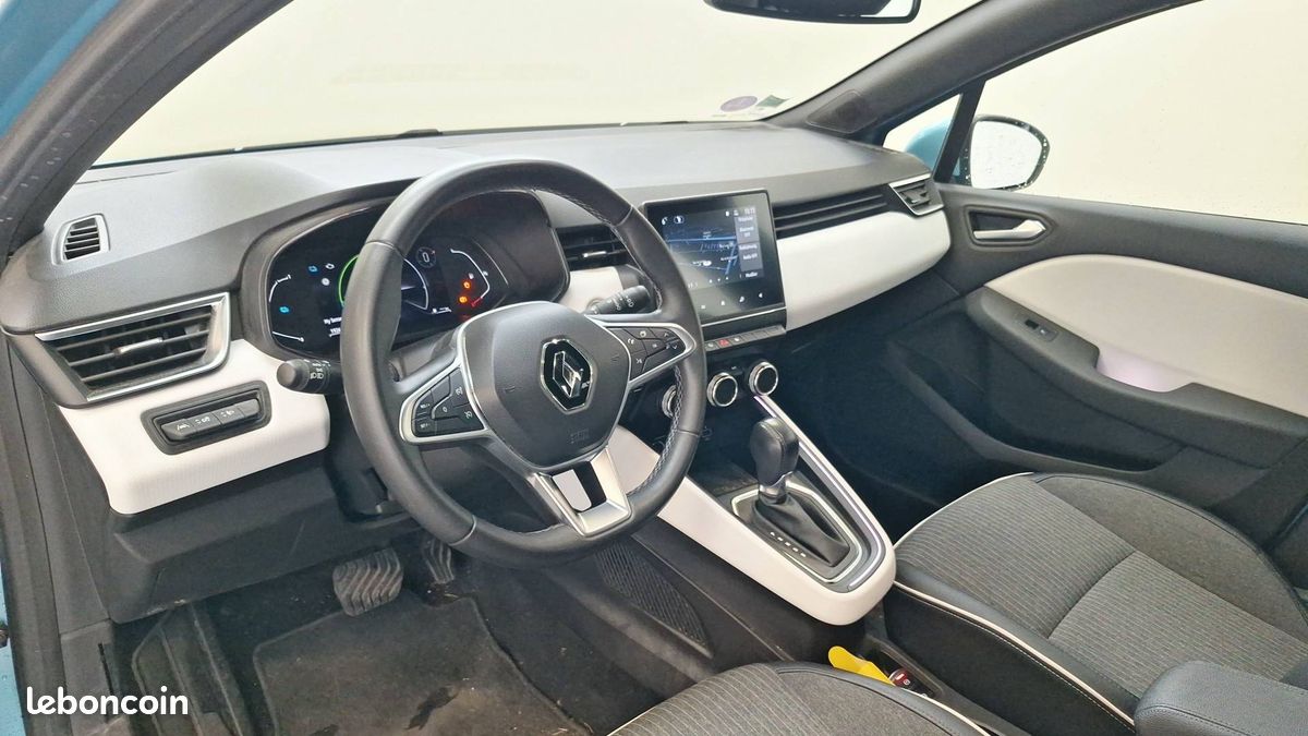 Renault clio e tech 140 21n intens (image 11)