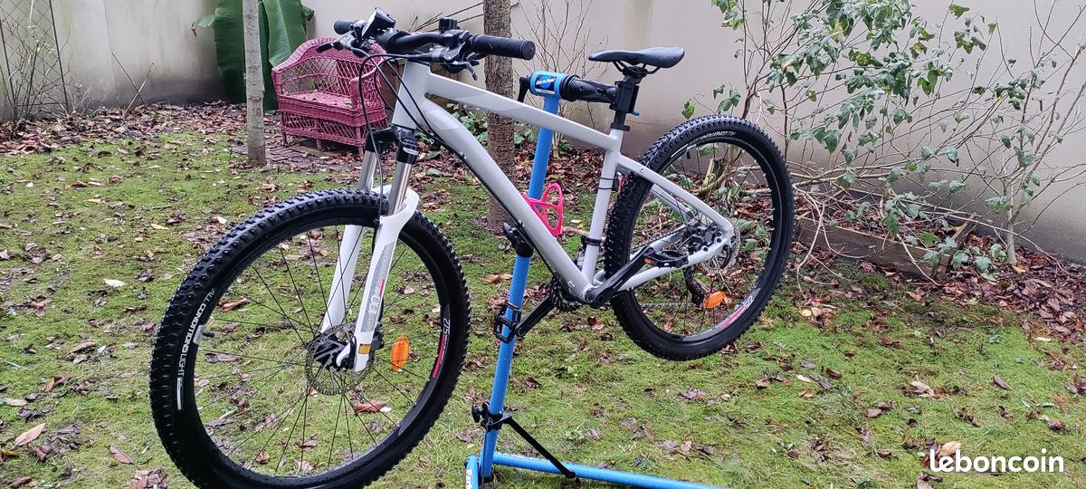 Rockrider Vtt Femme VTT Rockrider ST540 FEMME Gris/ Rose Taille M