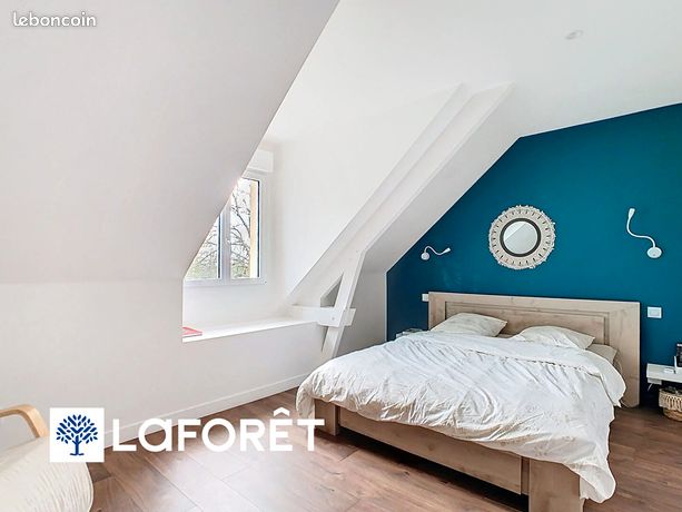 https://img.leboncoin.fr/api/v1/lbcpb1/images/1a/a1/d5/1aa1d5f02af0ef6f62f9223a044928976749c180.jpg?rule=ad-image