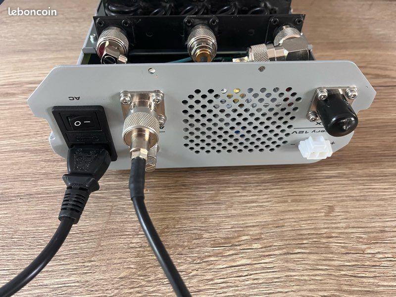 Relais Hytera RD625 UHF 25 W DMR - Excellent état (image 4)
