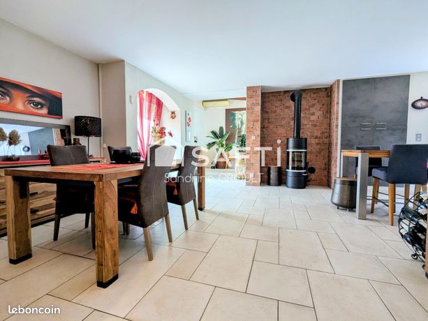 Propriété 5 pièces 130 m²